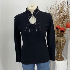 Reba black sweater size small